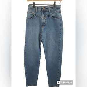 Woman's Fashion Nova Jeans - Sz 7 (W27)